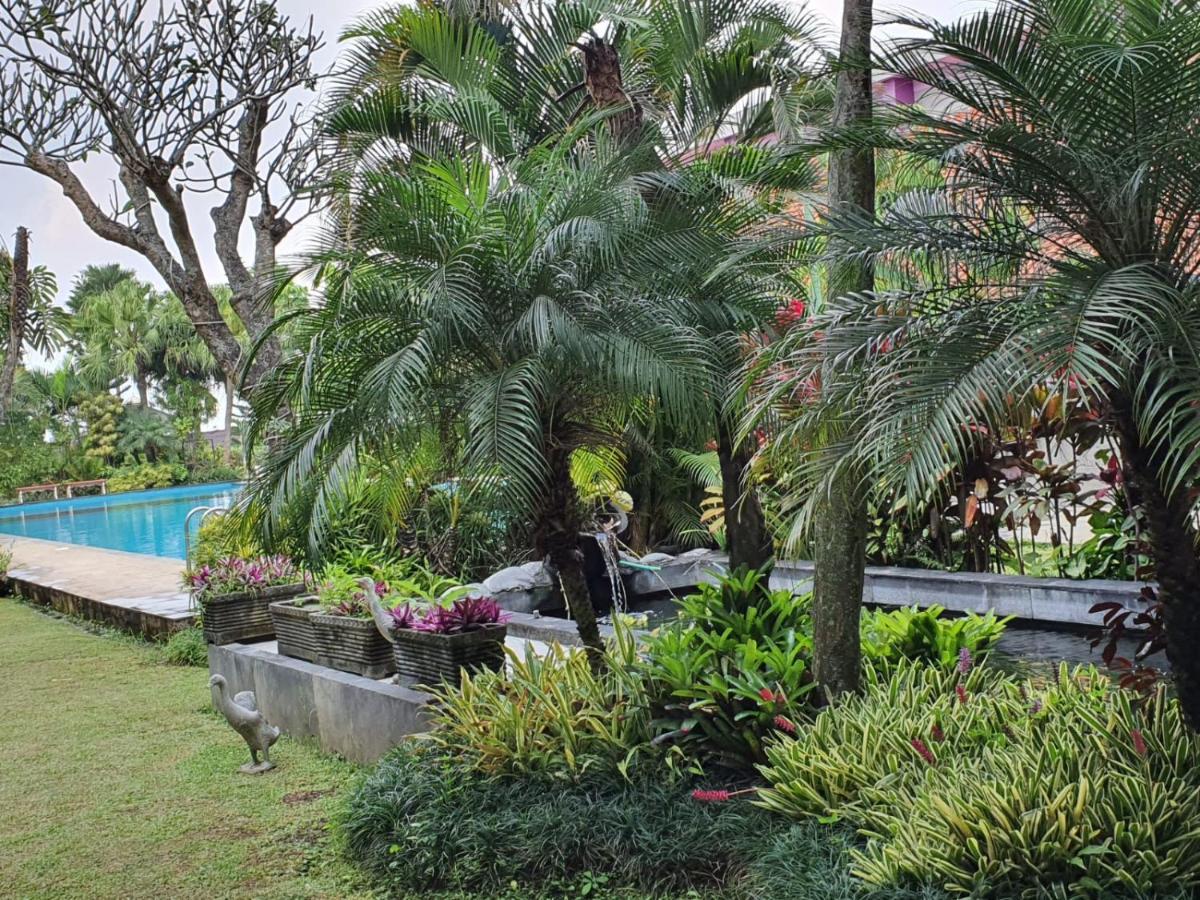 Batusuki Resort & Hotel Batu  Exterior photo